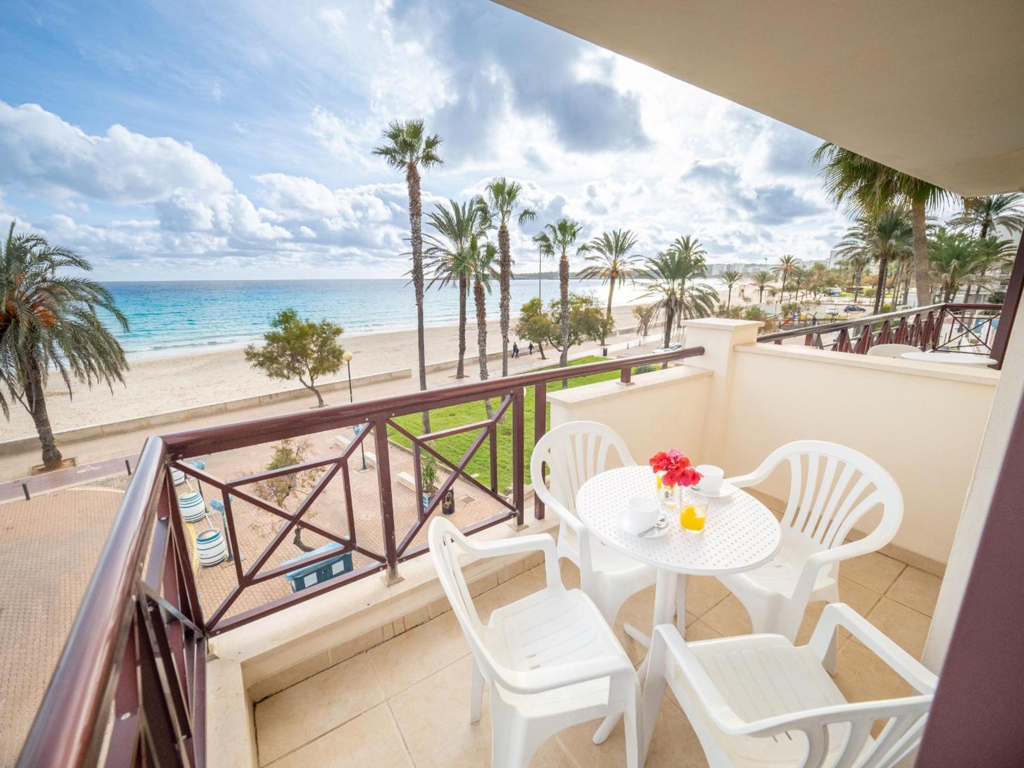 Prope Mare Apartamentos กาลามิยอร์ ภายนอก รูปภาพ
