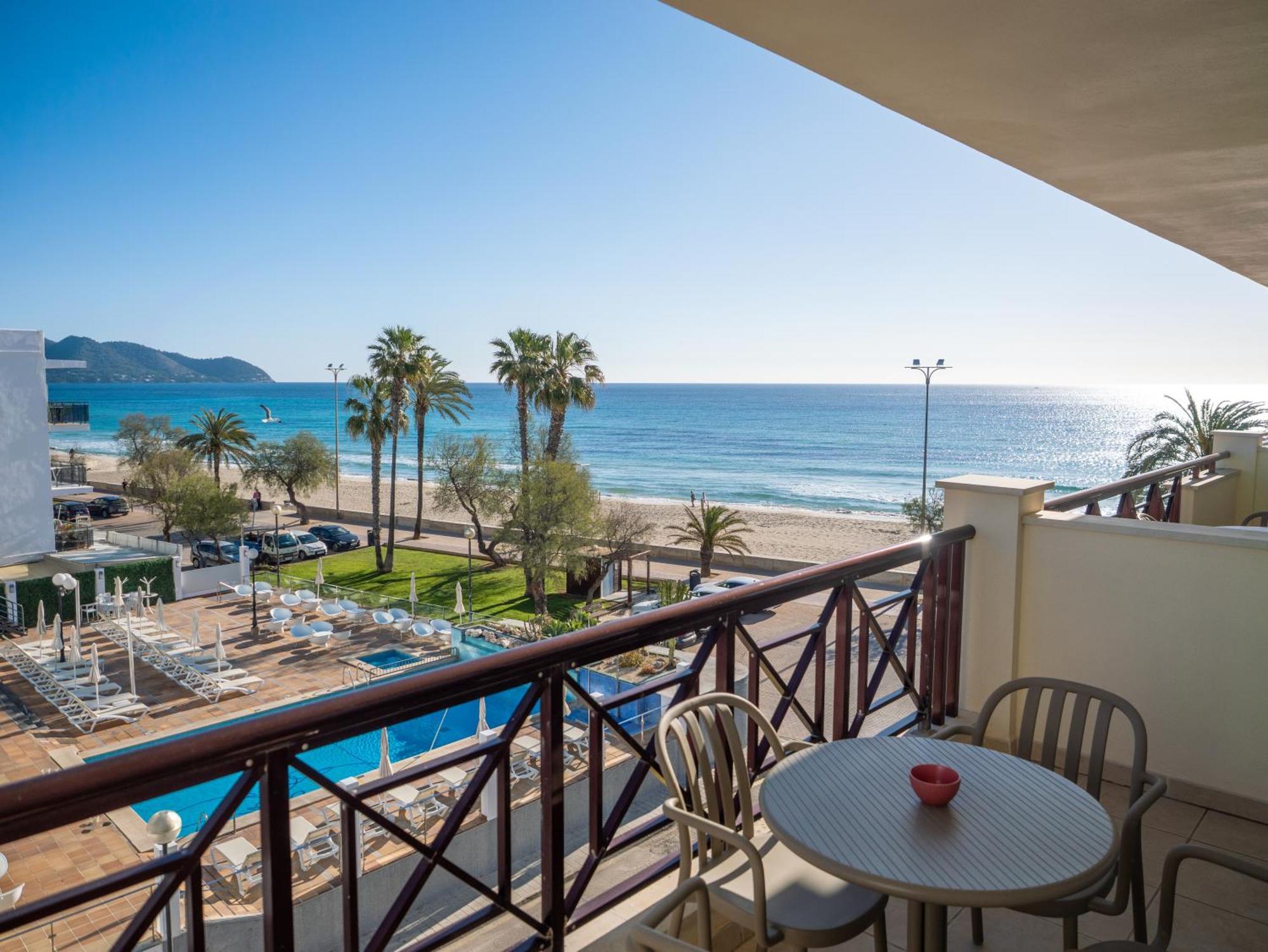 Prope Mare Apartamentos กาลามิยอร์ ภายนอก รูปภาพ